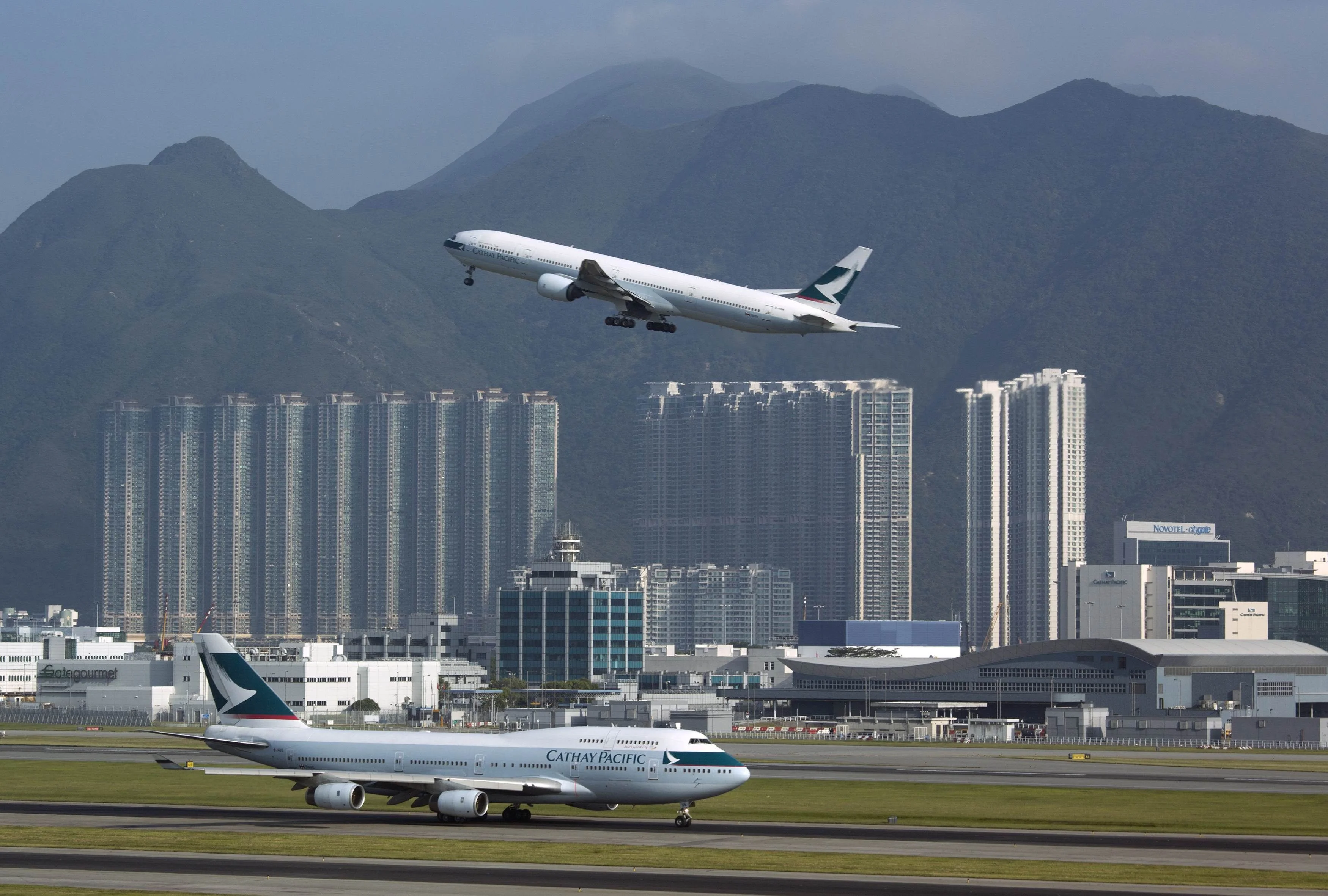 Авиаперевозки в Гонконг
