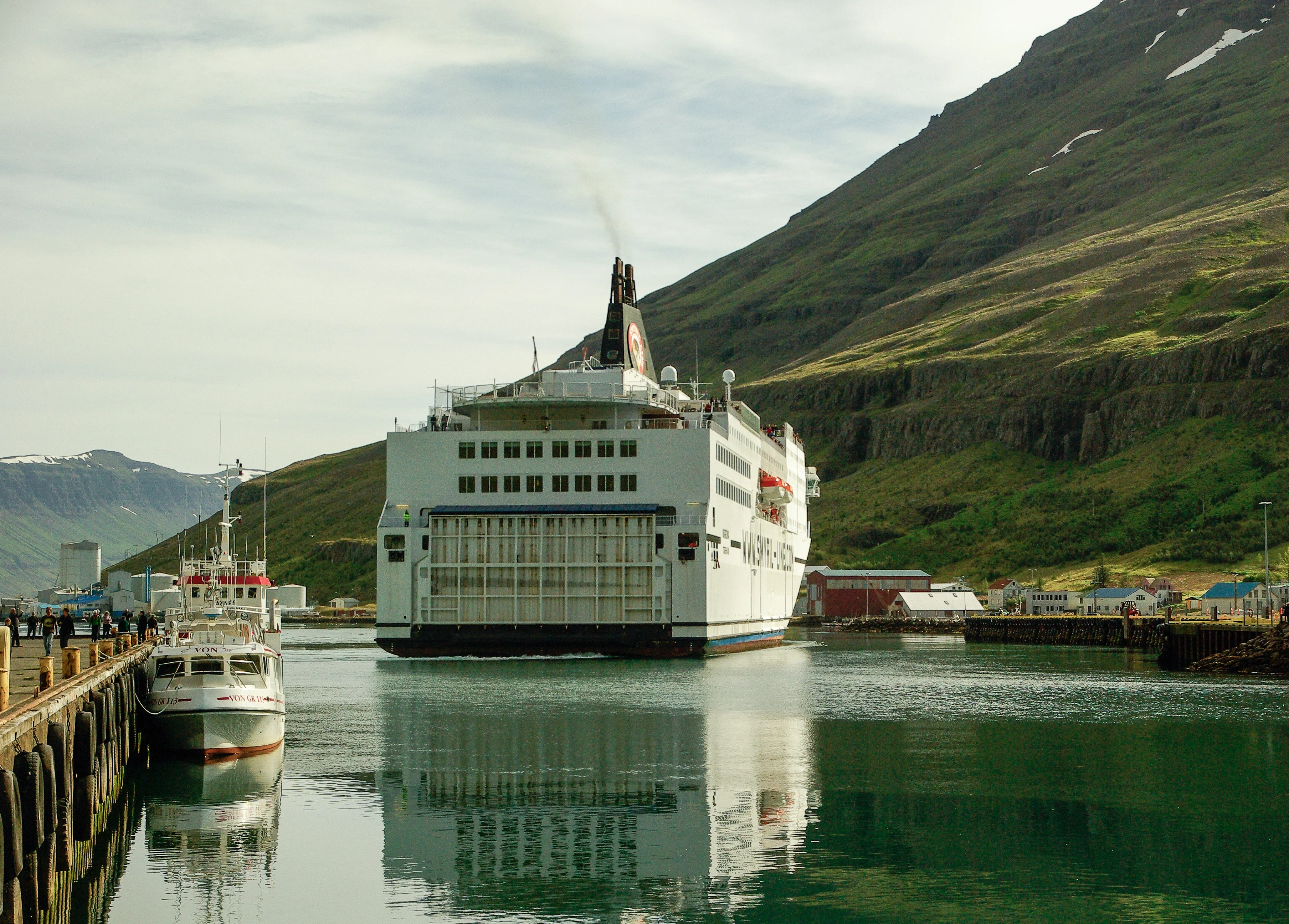 Морские перевозки в Исландию
