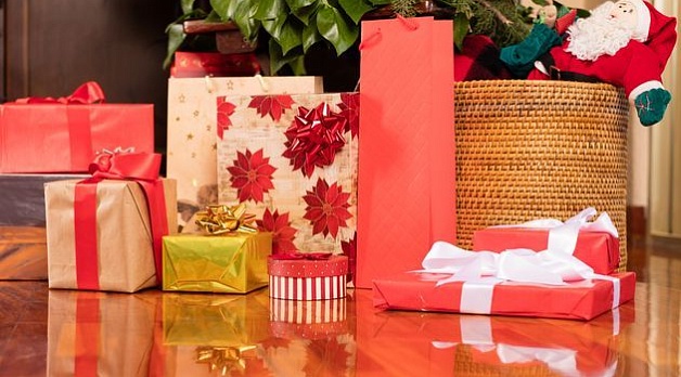 Новогодние подарки готовить нужно уже сейчас! Сроки доставки новогодних товаров: подарков, украшений и сувениров из Китая
